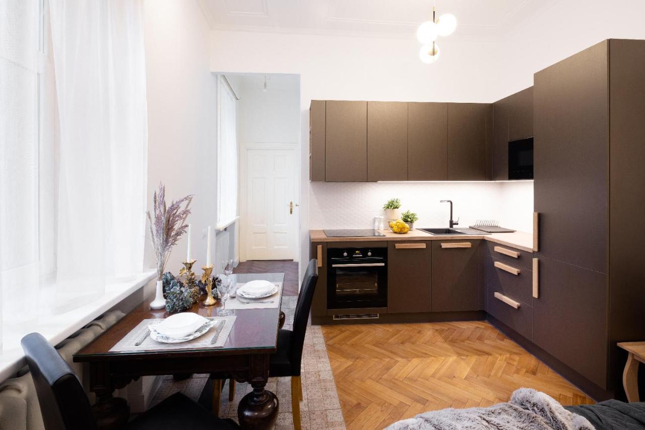 ריגה Brivibas House Design Apartments In City Center מראה חיצוני תמונה